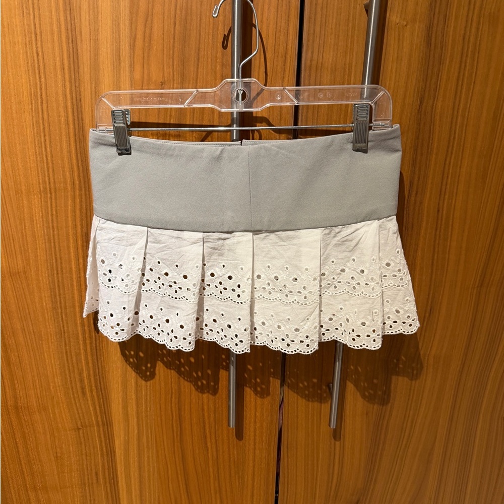 NWT Urban Outfitters Gray and White Micro Belt/Skirt Size Large